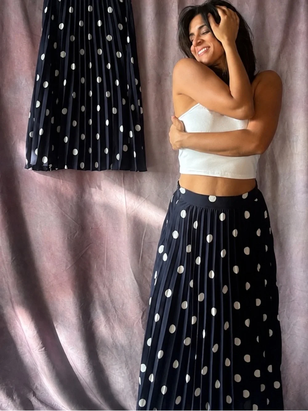 Forever 21 Navy and White Polka Dot Pleated Skirt